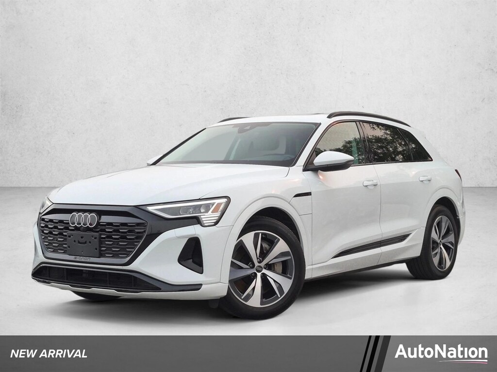 Used 2024 Audi Q8 e-tron Premium SUV