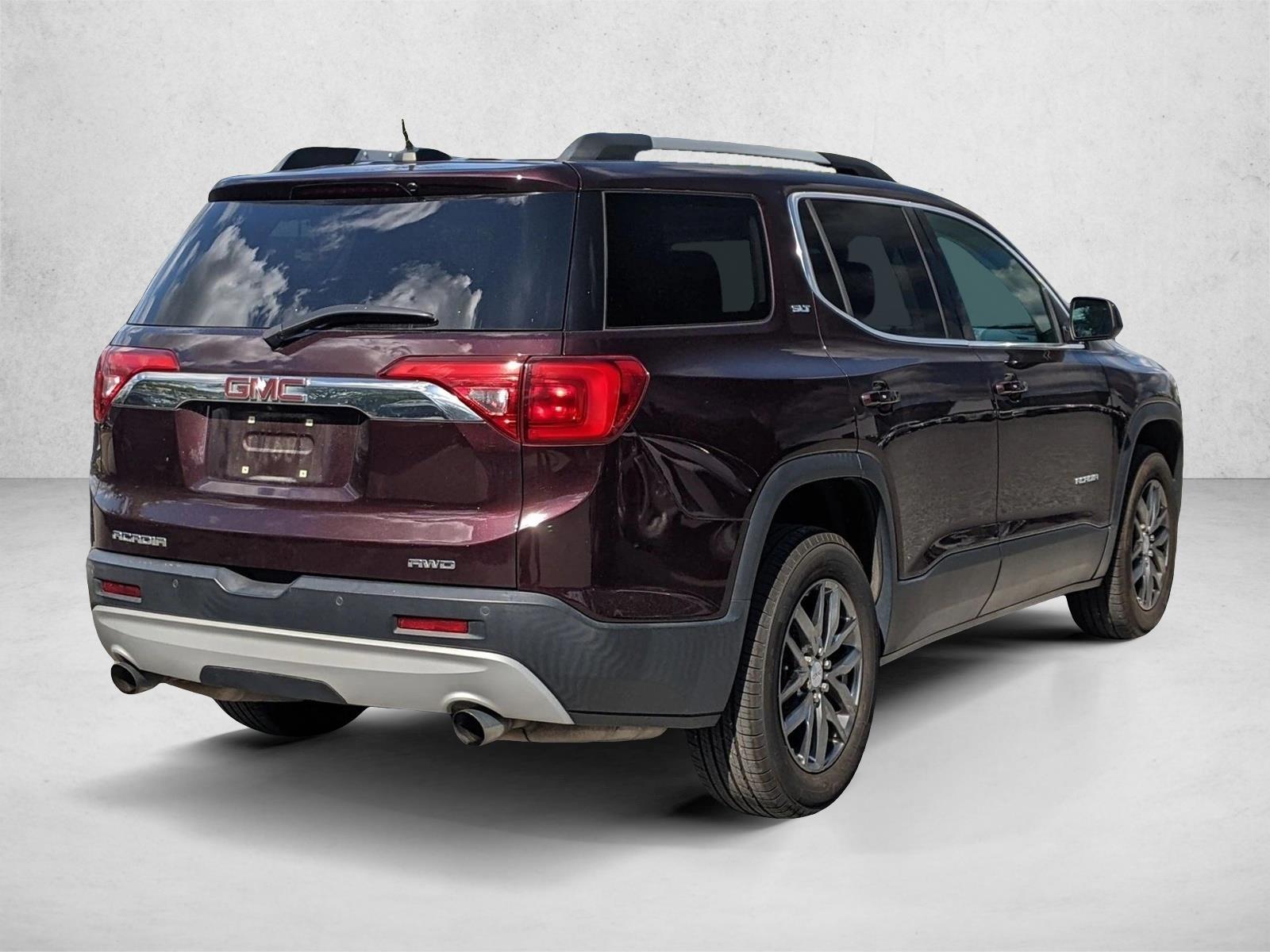 2017 Gmc Acadia SLT photo 4