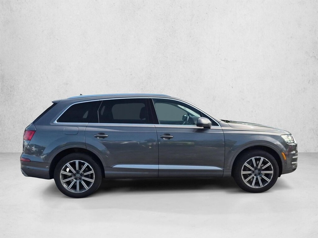 Used 2019 Audi Q7 45 SE Premium SUV