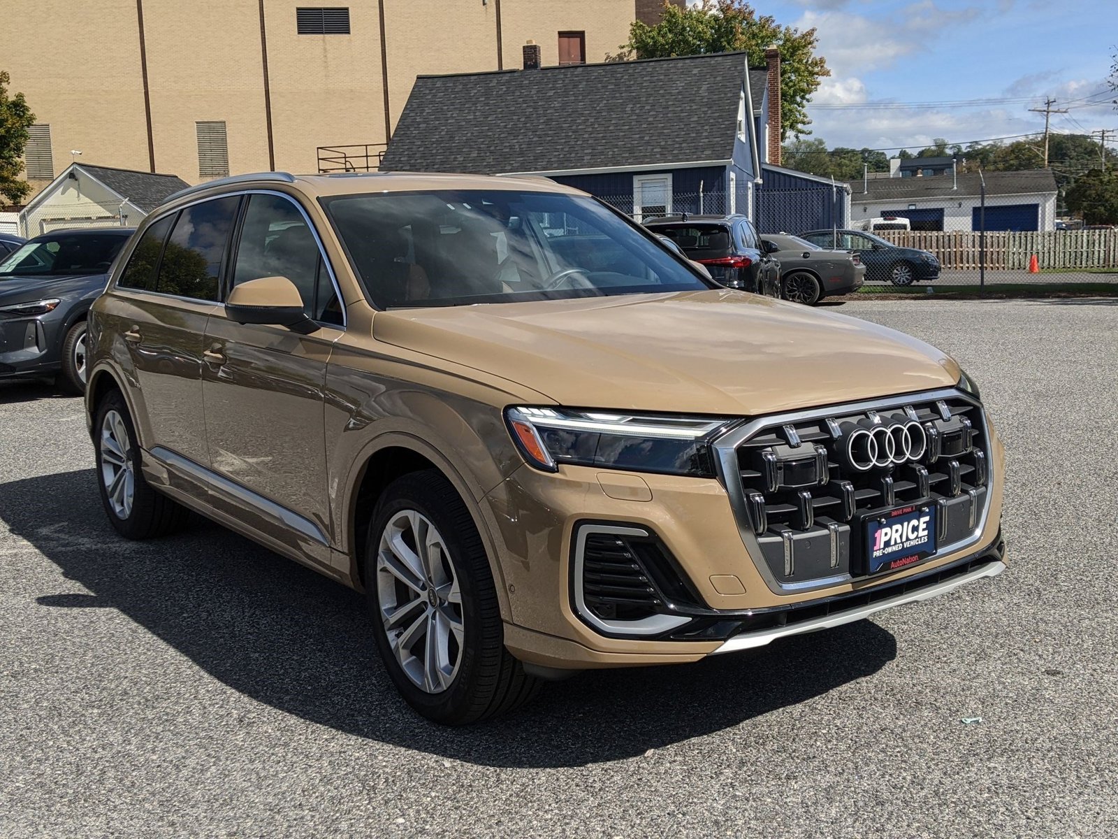 2025 Audi Q7 45 Premium Plus photo 3