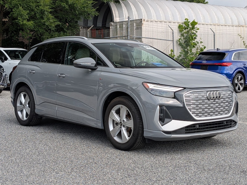 Used 2025 Audi Q4 e-tron 55 Premium SUV