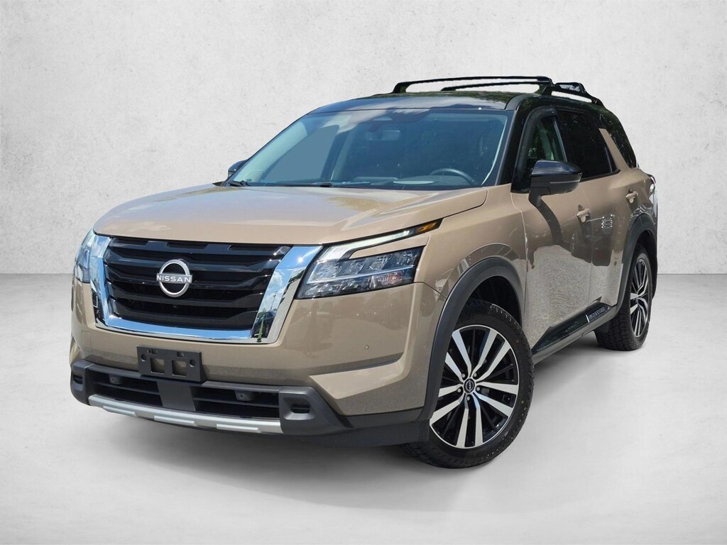 Used 2024 Nissan Pathfinder Platinum SUV
