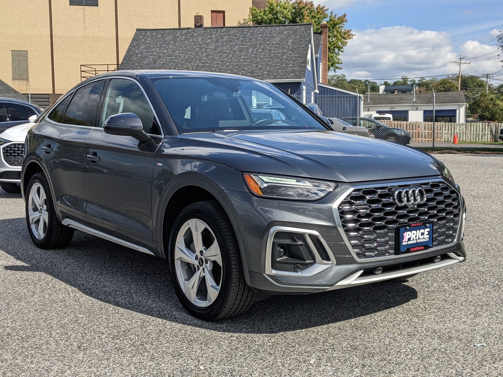 2025 Audi Q5 Sportback 45 S line Premium photo 3