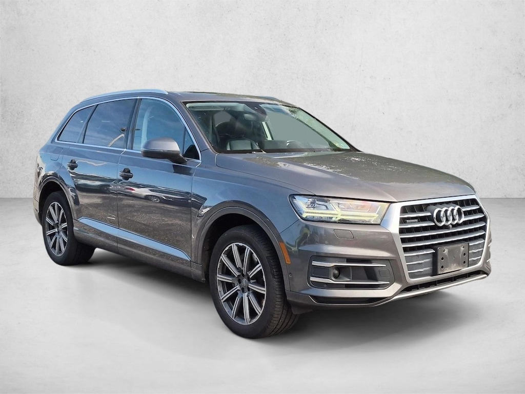 Used 2019 Audi Q7 45 SE Premium SUV