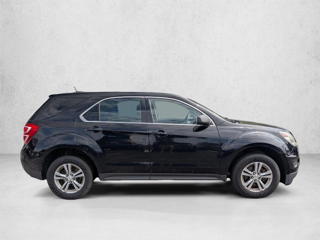 Used 2017 Chevrolet Equinox LS SUV