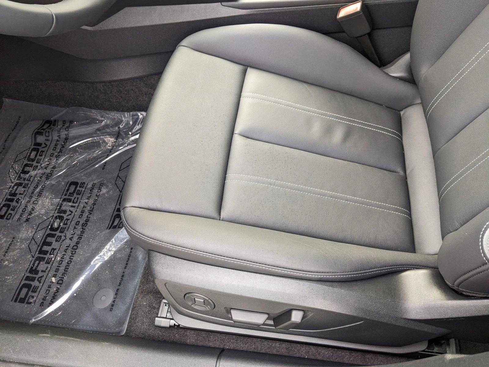 2025 Audi A3 Premium Plus 40 TFSI Quattro photo 4