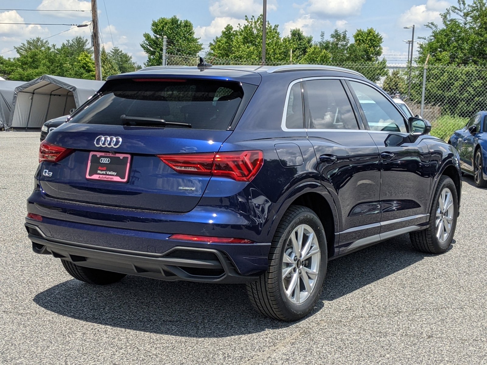 2024 Audi Q3 45 TFSI S line Premium photo 2
