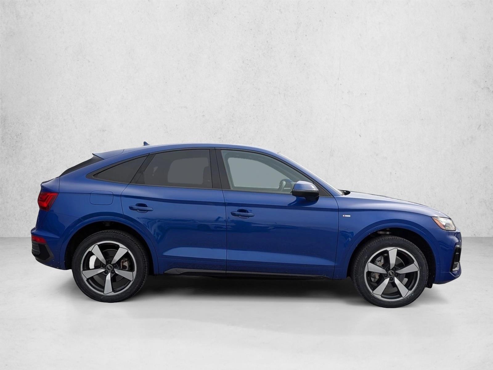 2022 Audi Q5 Sportback S line Premium Plus 45 TFSI photo 2