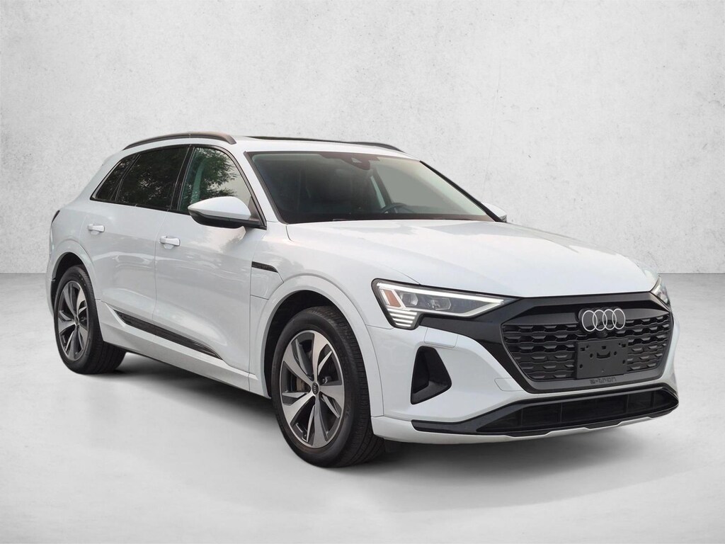 Used 2024 Audi Q8 e-tron Premium SUV