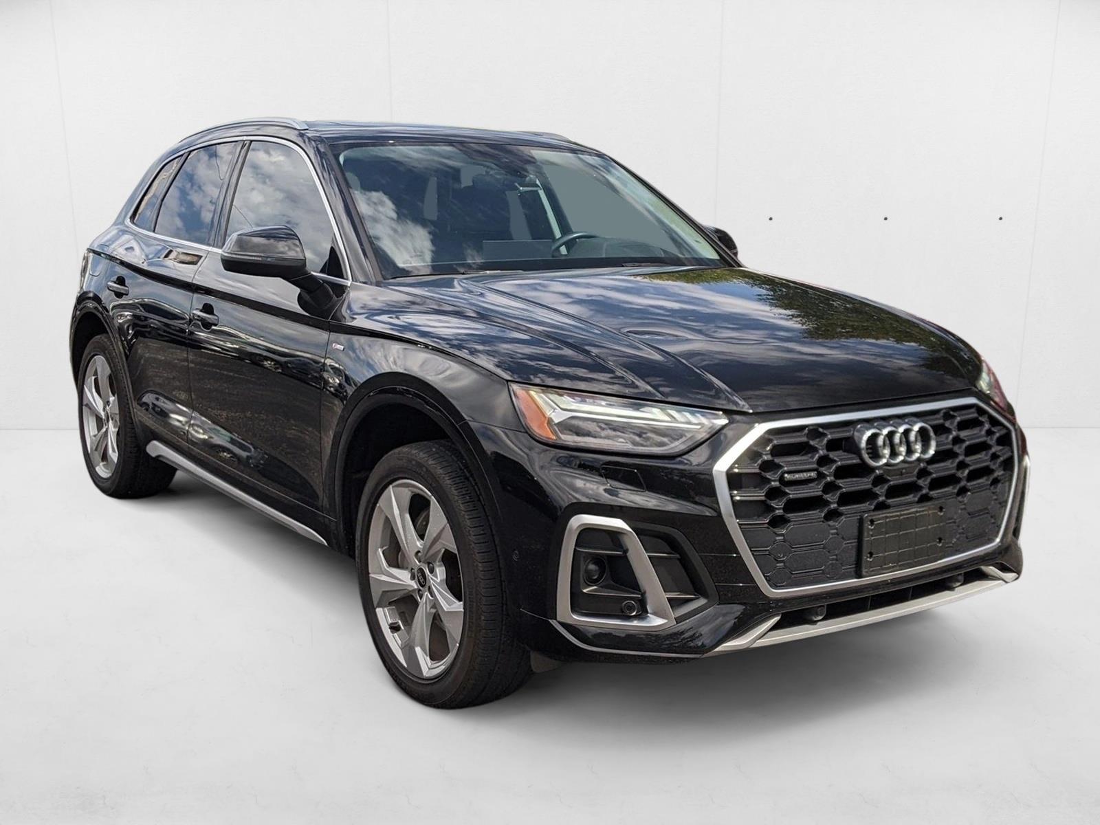 2023 Audi Q5 S line Prestige 45 TFSI Premium photo 3