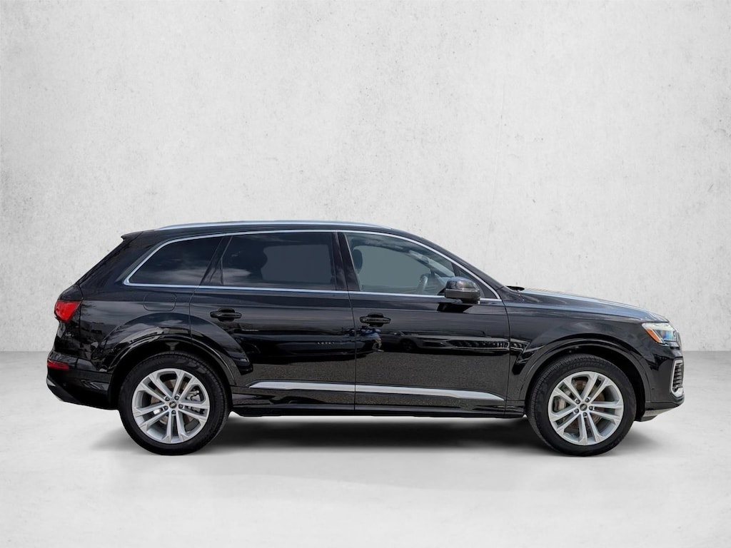 Used 2025 Audi Q7 55 Premium SUV
