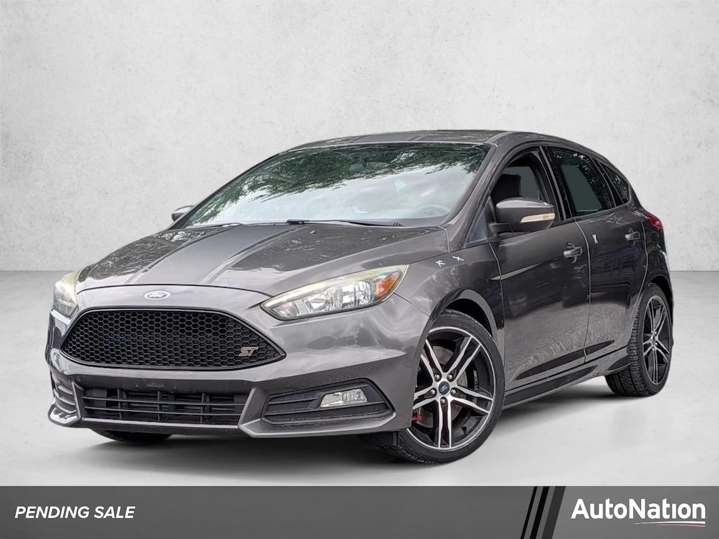 Used 2016 Ford Focus ST Base Hatchback
