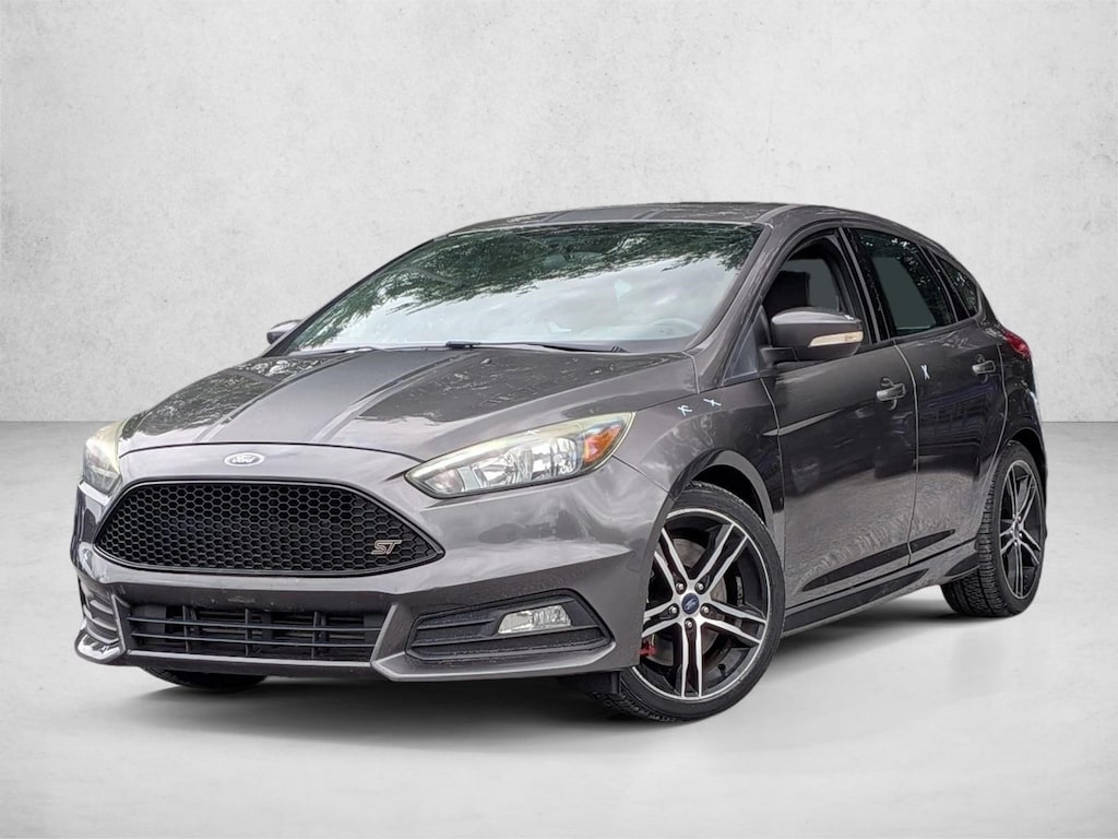 Used 2016 Ford Focus ST Base Hatchback
