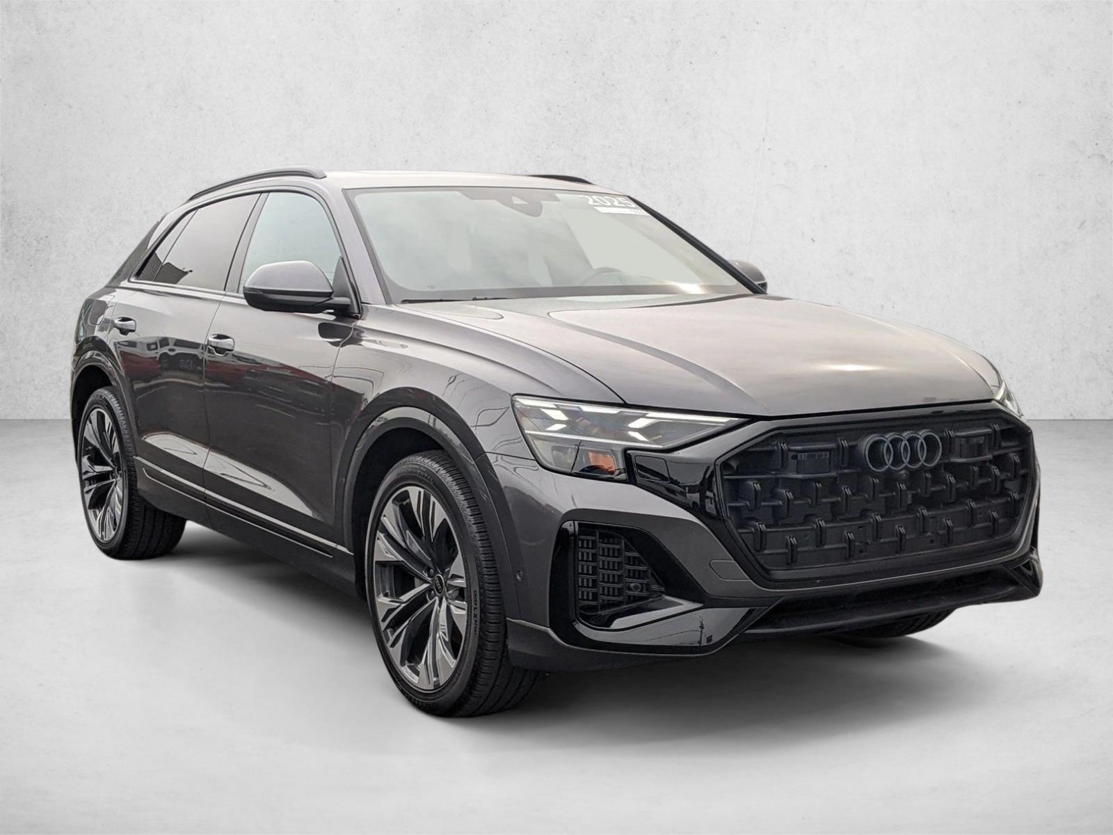 2025 Audi Q8 55 Prestige photo 2