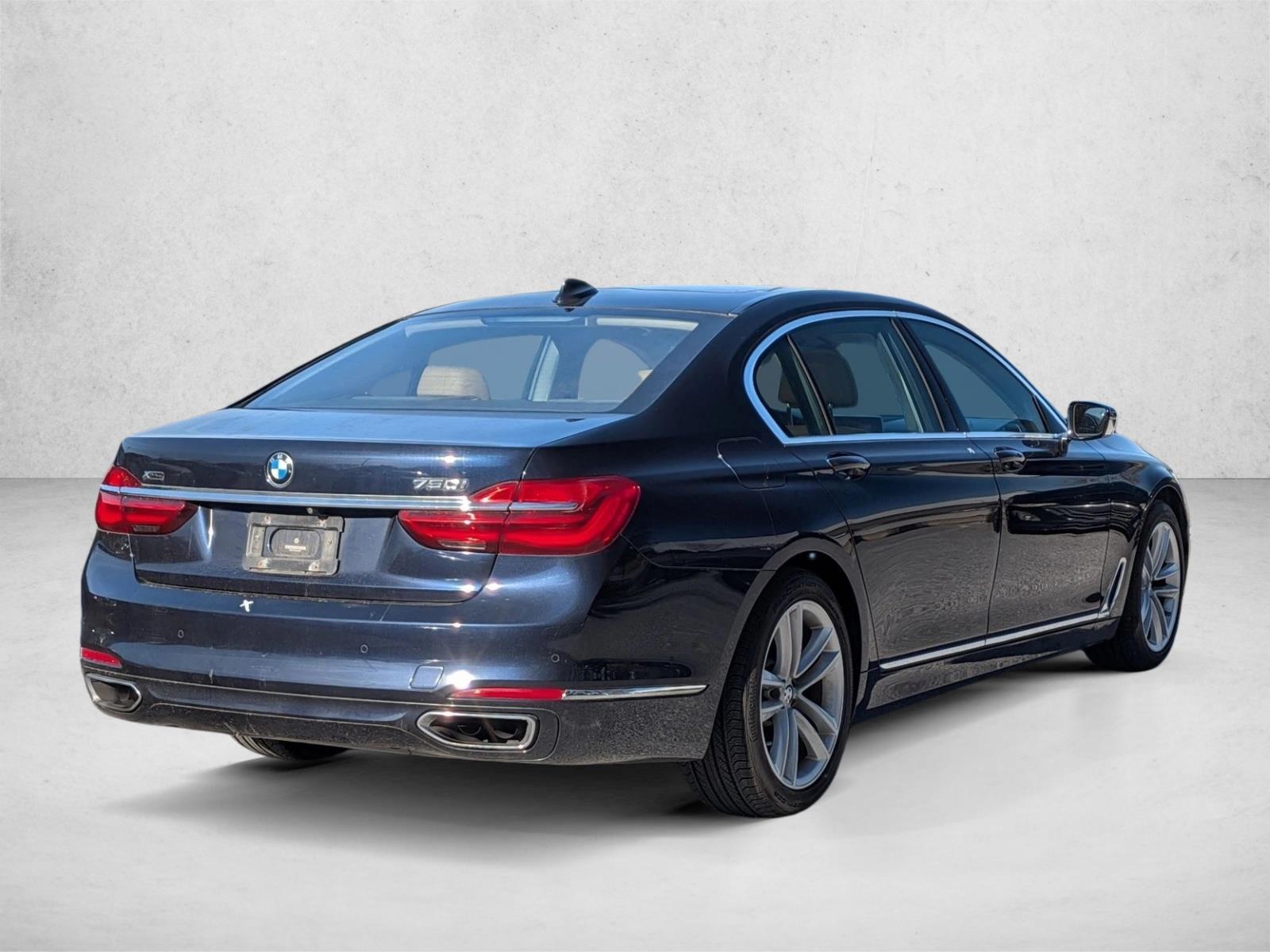 2018 Bmw 750i xDrive Sedan photo 3