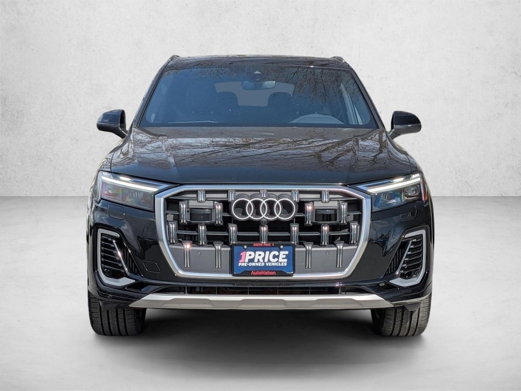 Used 2025 Audi Q7 55 Premium SUV