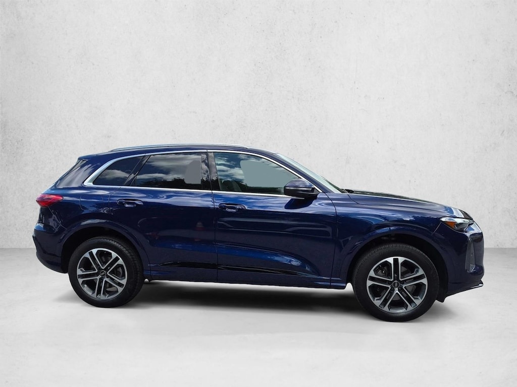 Used 2025 Audi Q5 2.0T Premium SUV
