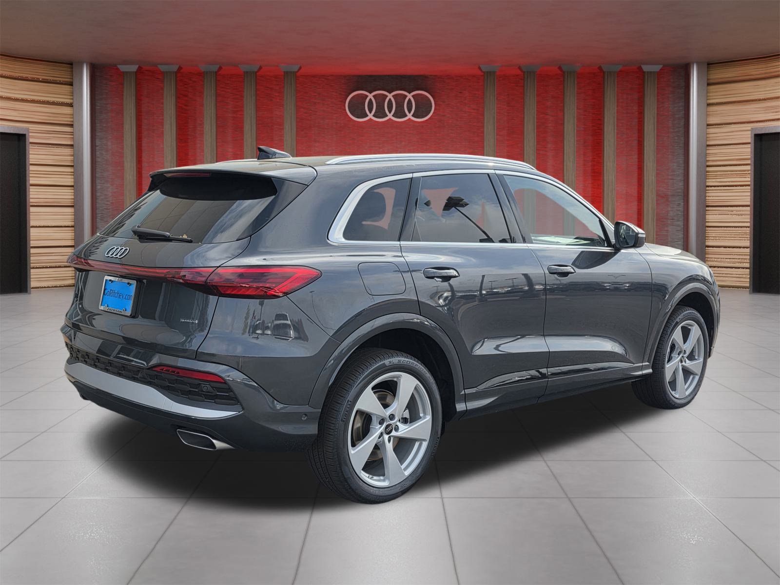2025 Audi Q5 Premium Plus TFSI photo 3