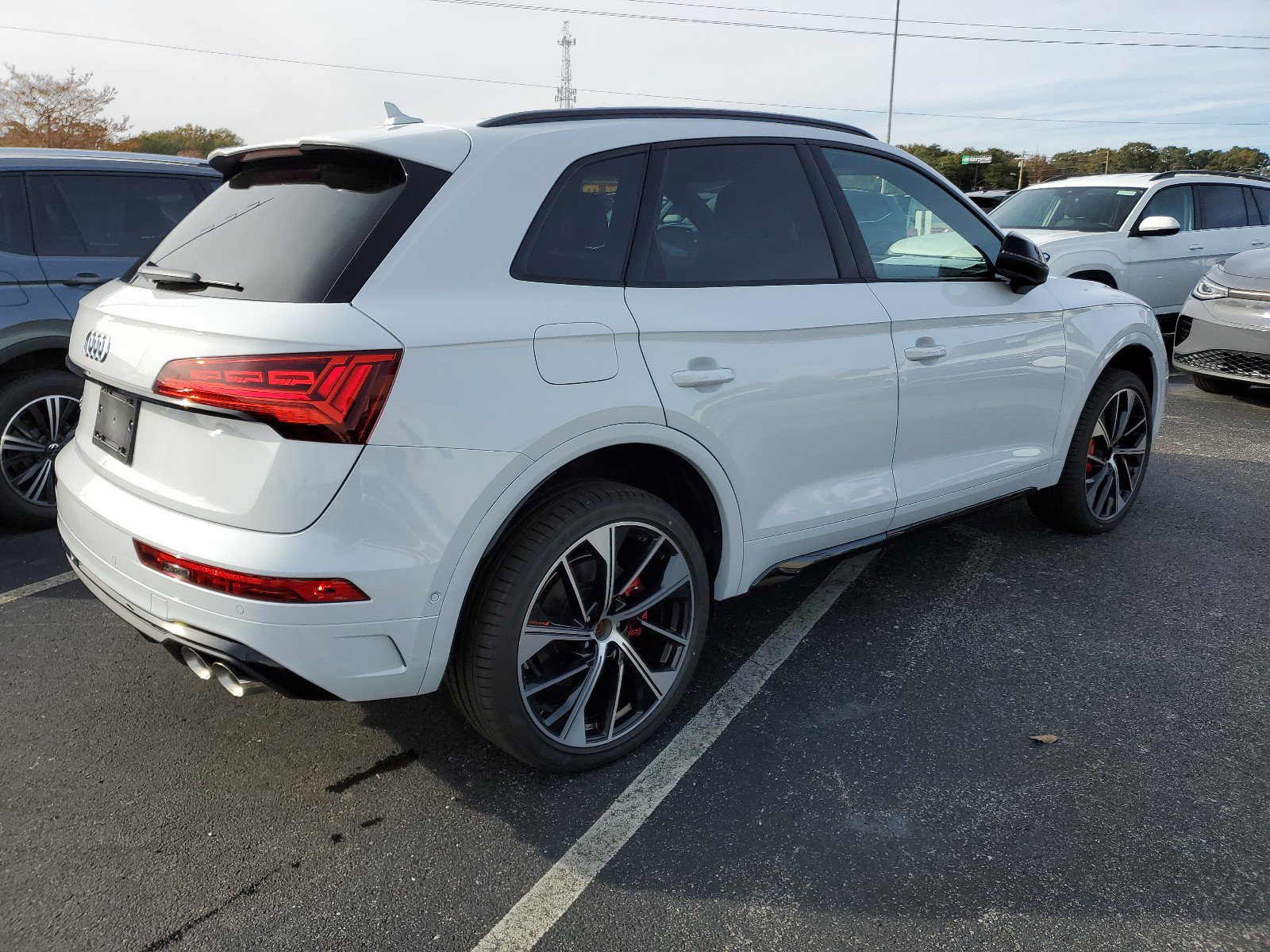 休日限定 New 2024 Audi SQ5 For Sale at Audi Jackson | VIN その他