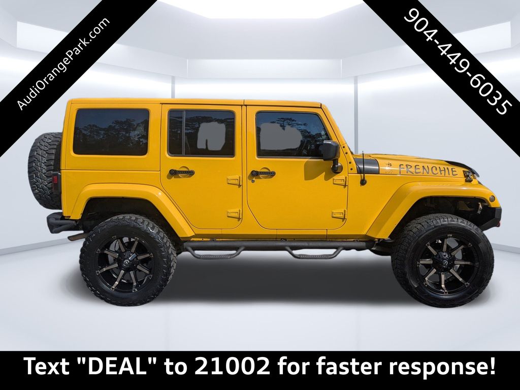 2015 Jeep Wrangler Unlimited Sahara photo 2
