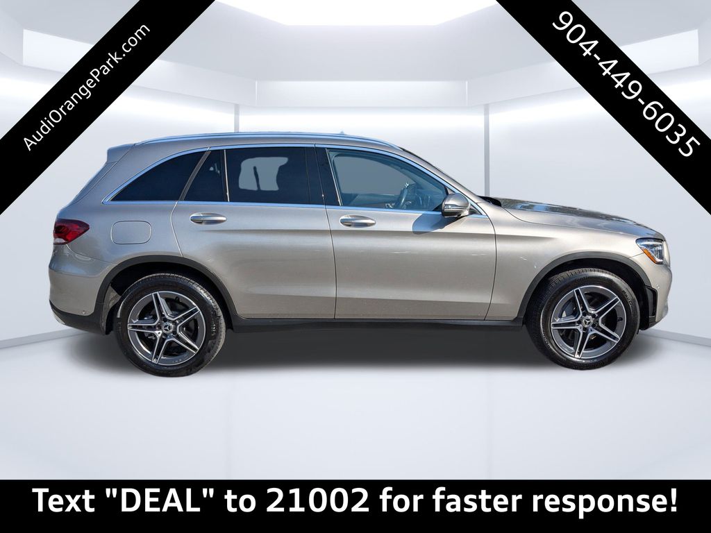2021 Mercedes Benz GLC 300 4MATIC photo 2