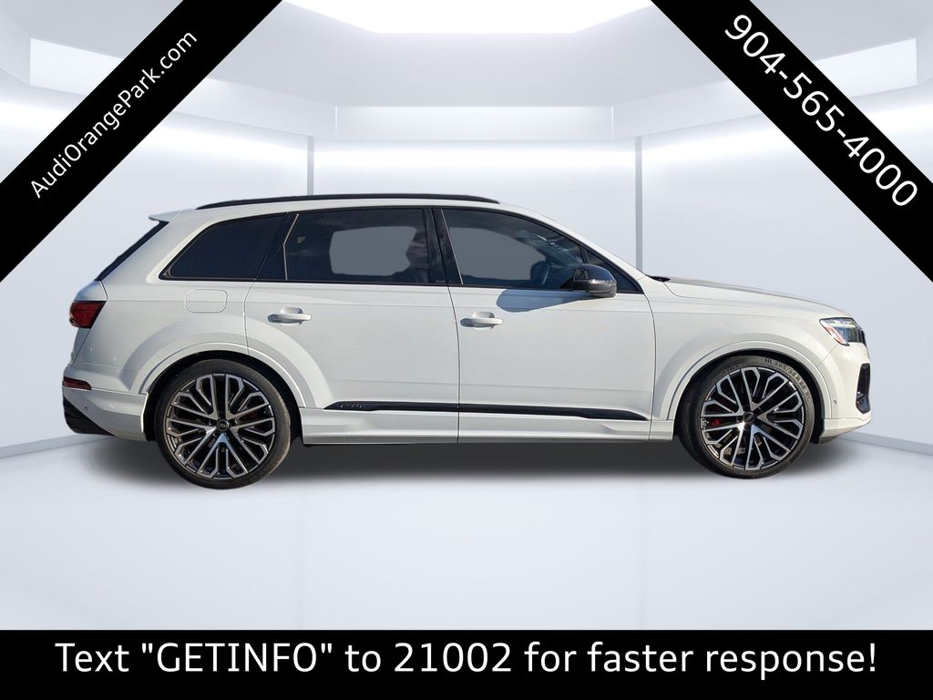 2025 Audi SQ7 Prestige photo 2