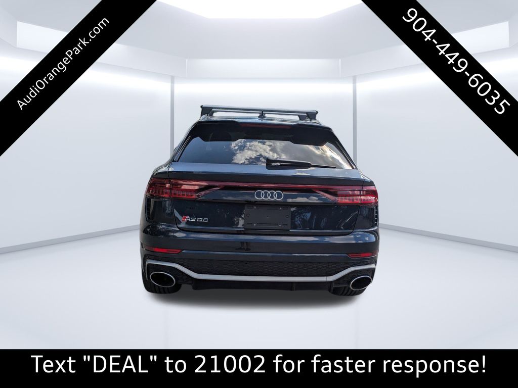 2024 Audi RS Q8 photo 4