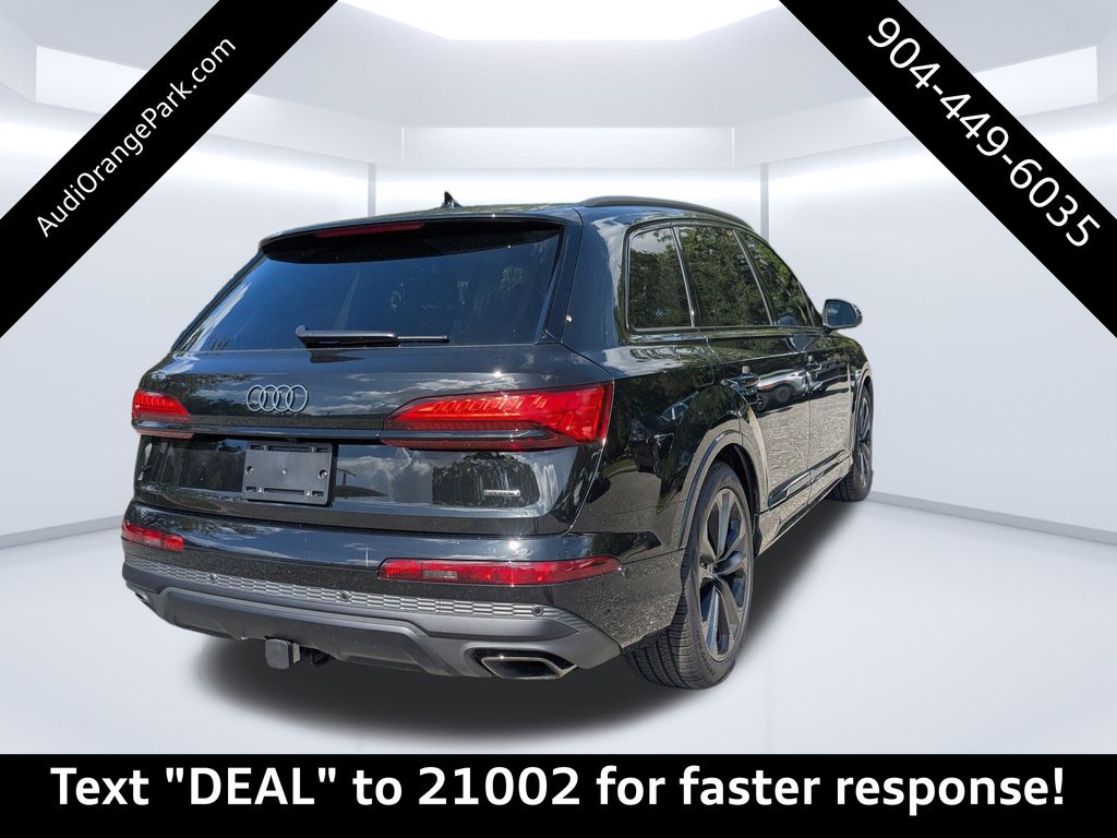 2025 Audi Q7 55 Prestige photo 3