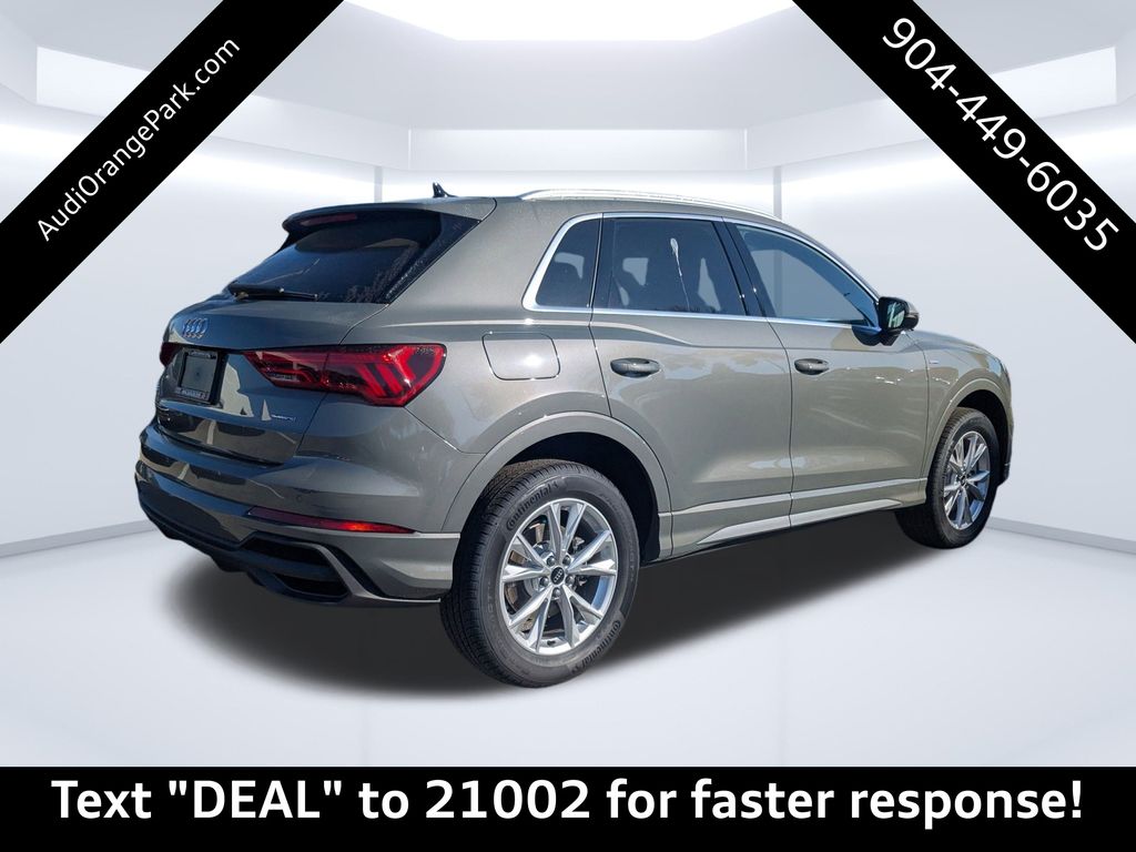 2025 Audi Q3 45 TFSI S line Premium Plus photo 3