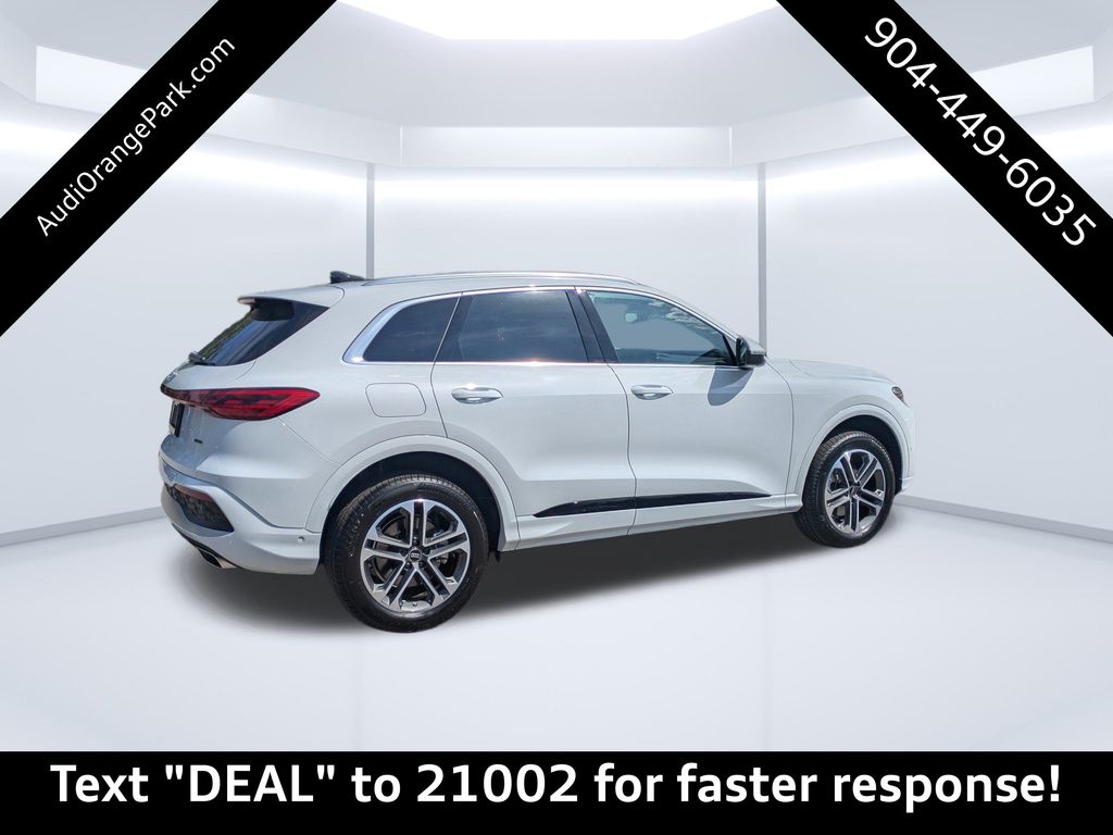 2025 Audi Q5 2.0T Premium photo 3