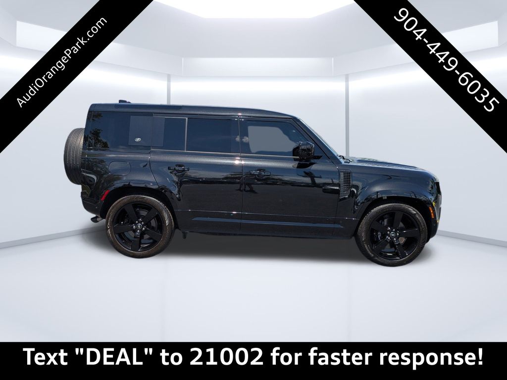 2024 Land Rover Defender 110 V8 photo 2