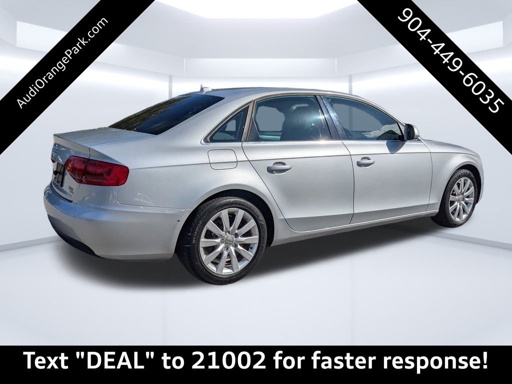 2009 Audi A4 2.0T Premium Plus photo 3