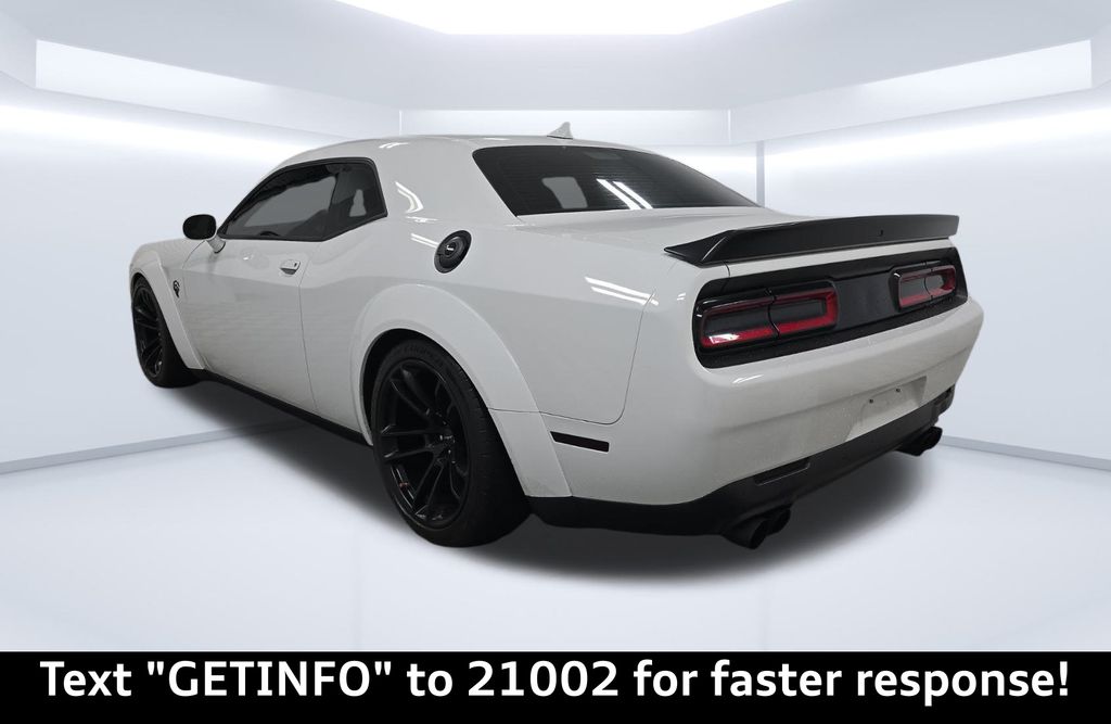 2022 Dodge Challenger SRT8 Hellcat Widebody photo 3