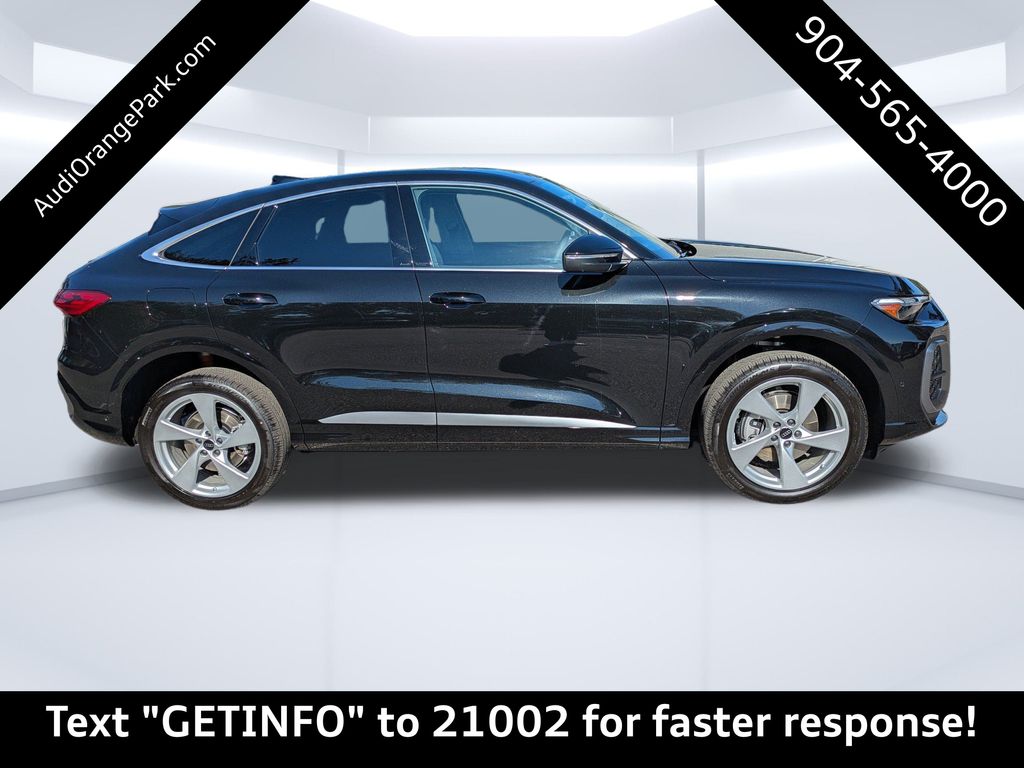 2025 Audi Q5 2.0T Premium Plus photo 2