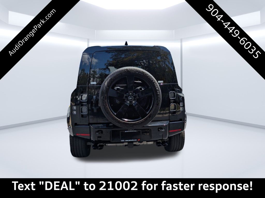 2024 Land Rover Defender 110 V8 photo 4