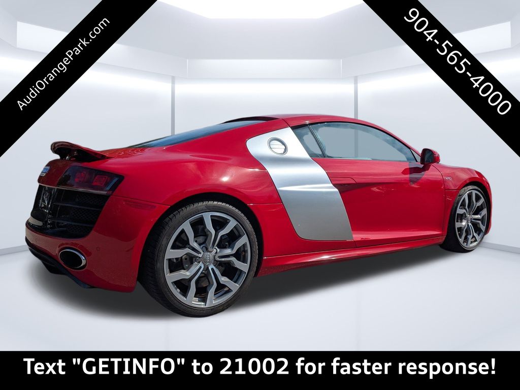 2010 Audi R8 5.2 photo 3
