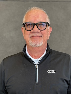 Staff member Carlos Drake from ID_685d5888e1e5