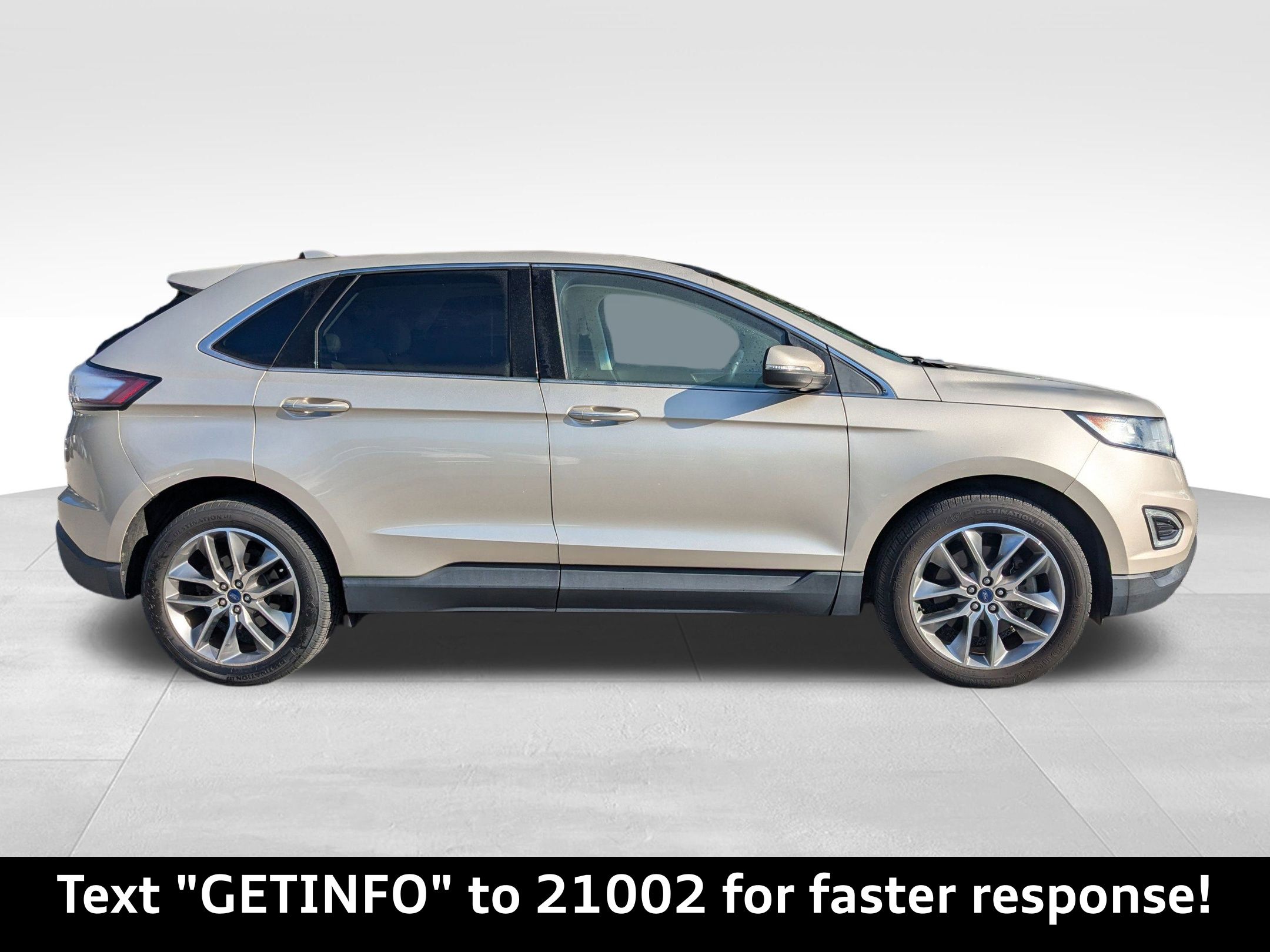 2017 Ford Edge Titanium photo 2