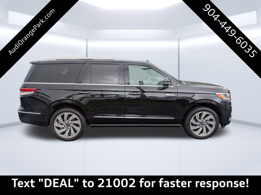 Used 2022 Lincoln Navigator Reserve with VIN 5LMJJ2KT0NEL10236 for sale in Jacksonville, FL