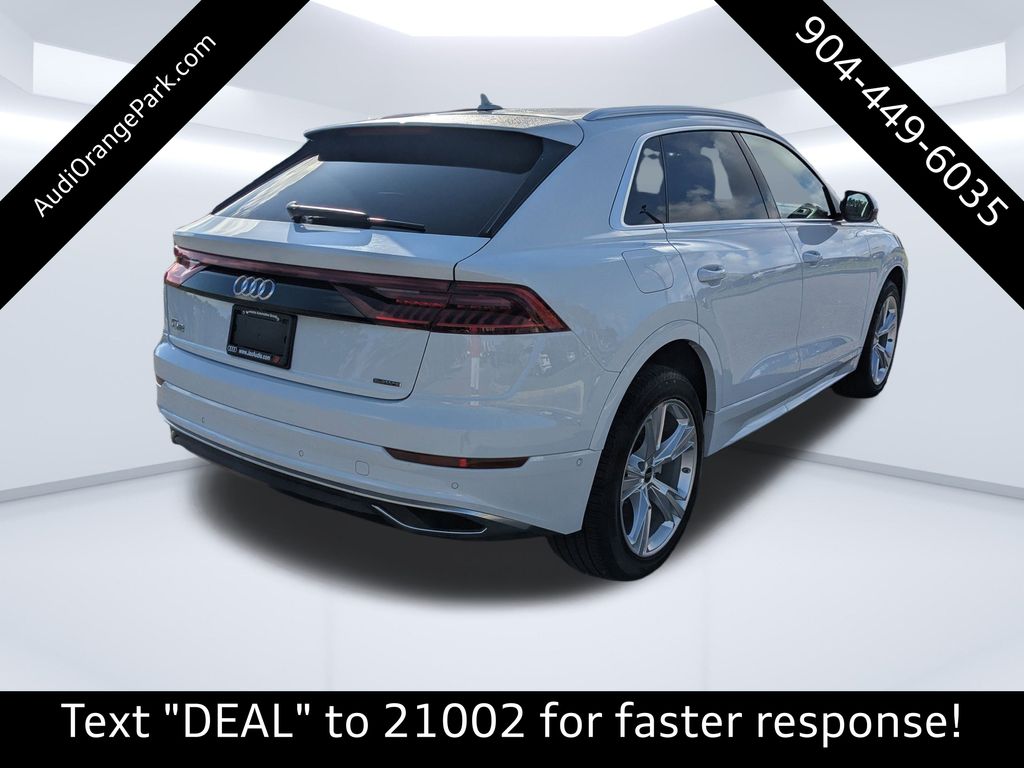 2023 Audi Q8 55 Premium Plus photo 3