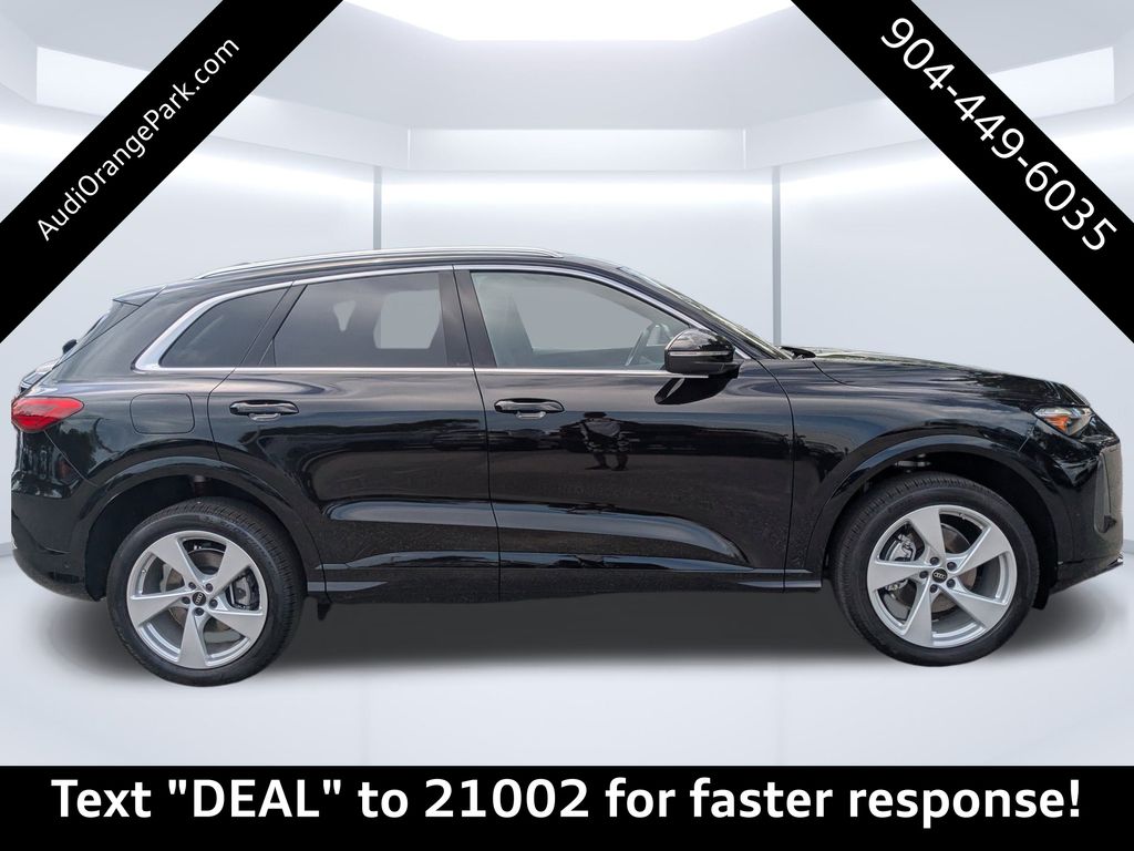 2025 Audi Q5 2.0T Premium Plus photo 2