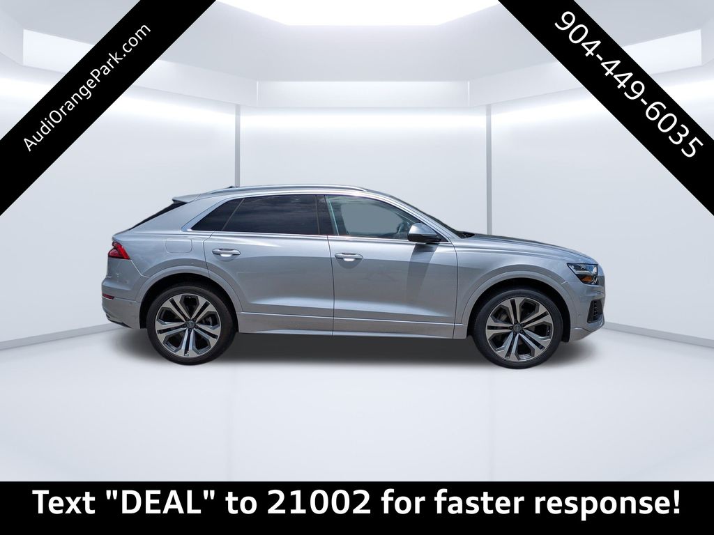 2020 Audi Q8 55 Premium Plus photo 2