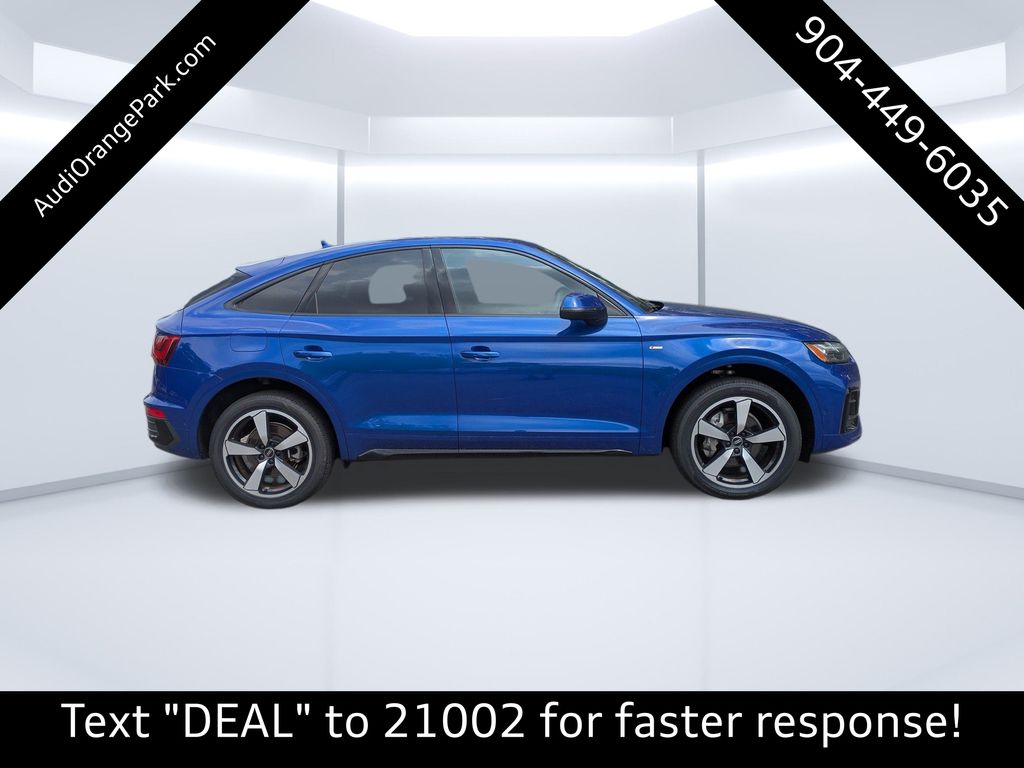 2023 Audi Q5 45 S line Prestige photo 2