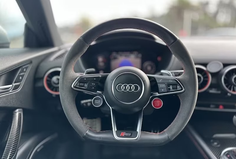 TT RS 2.5T safety