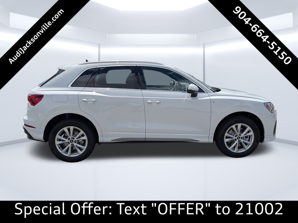 2025 Audi Q3 S line Premium Plus photo 2