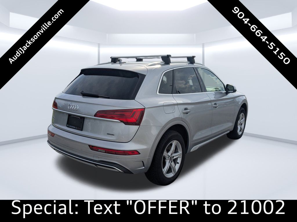 2021 Audi Q5 45 Premium photo 3