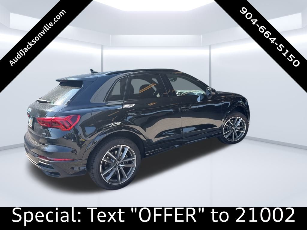 2025 Audi Q3 S line Premium photo 3
