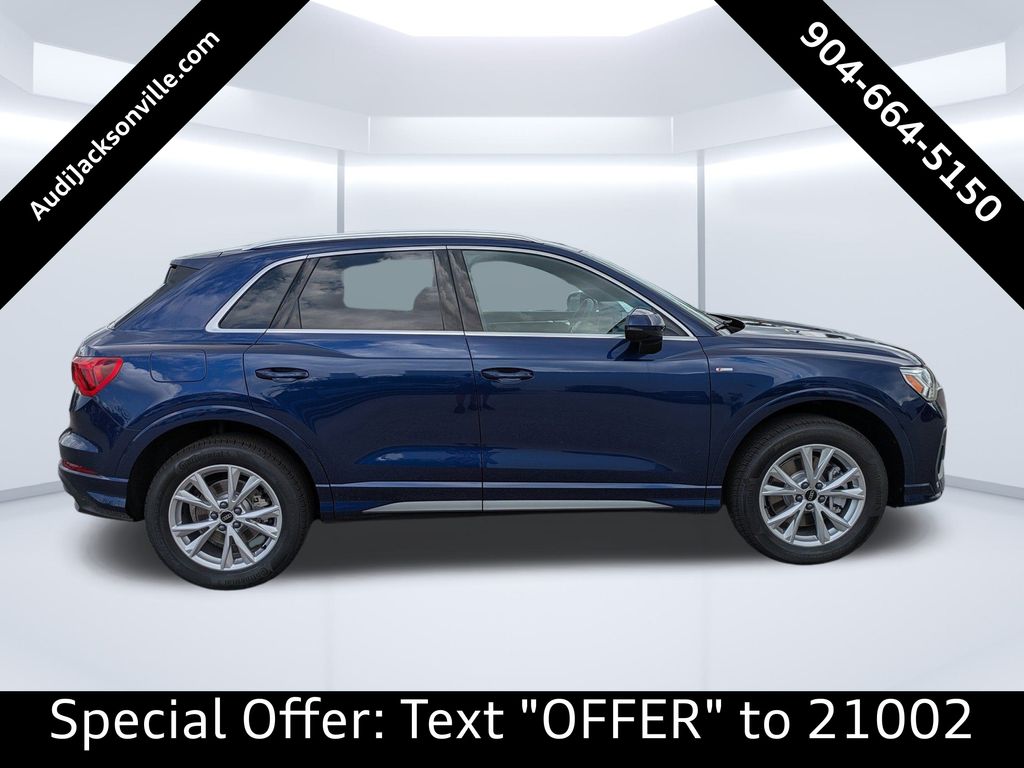 2025 Audi Q3 45 TFSI S line Premium photo 2