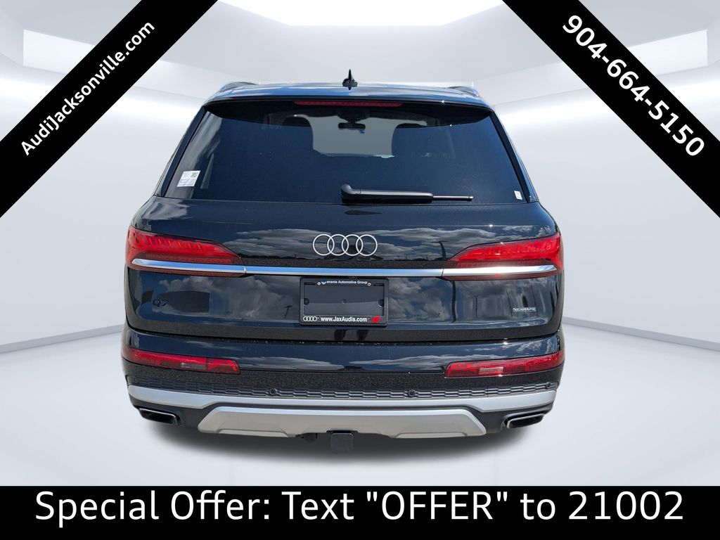 2025 Audi Q7 55 Premium Plus photo 4