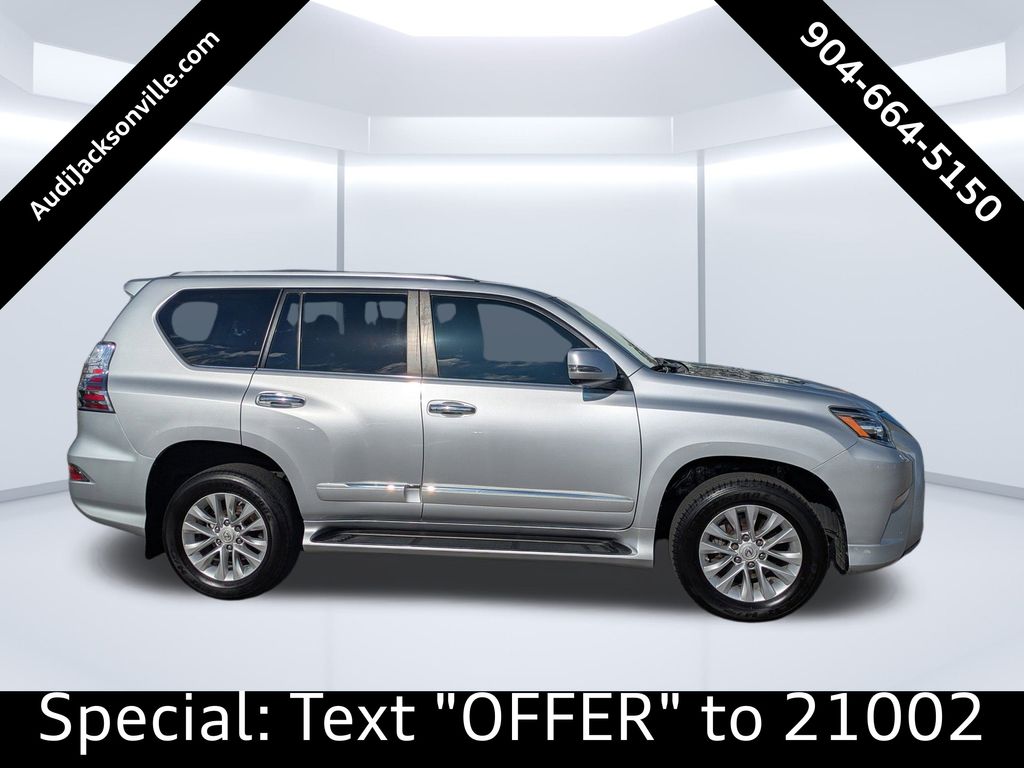 2018 Lexus GX 460 photo 2